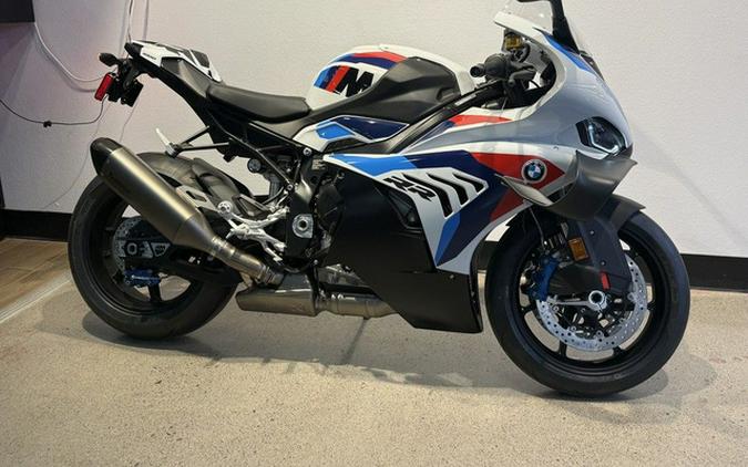 2026 BMW M 1000 RR Light White / M Motorsport 1000 RR Light WhiteM Motorsport