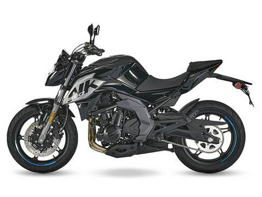 2023 CFMOTO 650NK