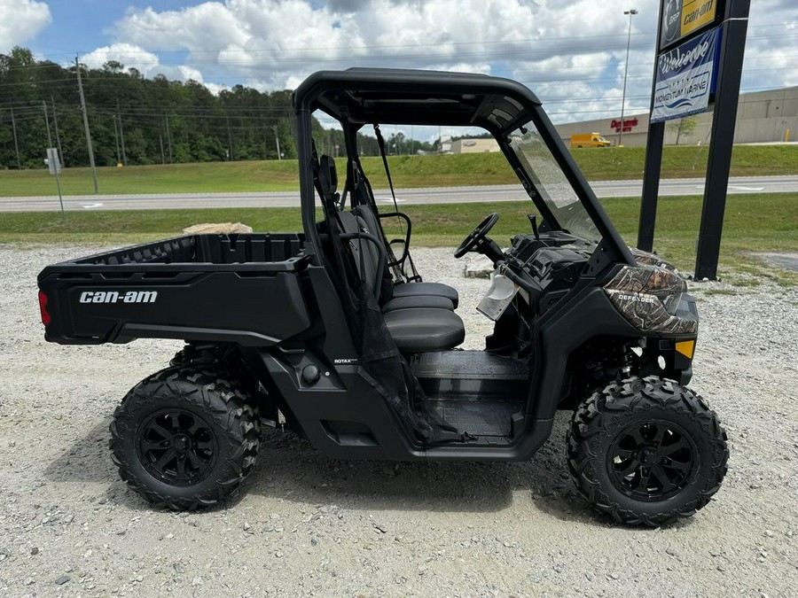 2024 Can-Am™ Defender DPS HD9