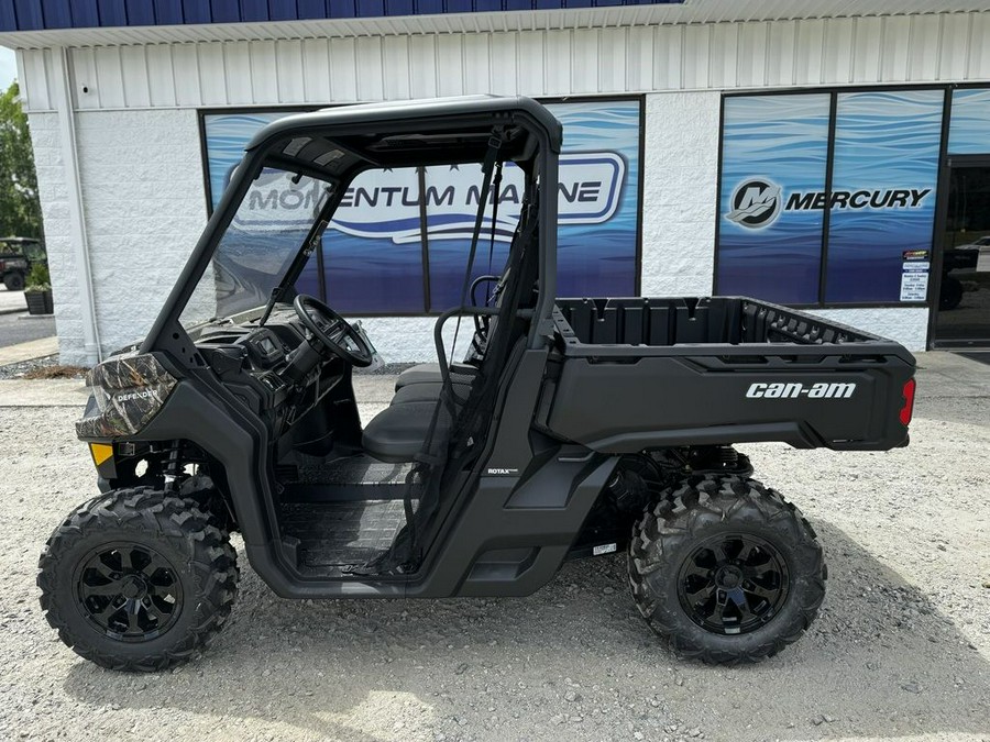 2024 Can-Am™ Defender DPS HD9