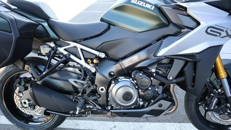 2024 Suzuki GSX-S1000GX Plus