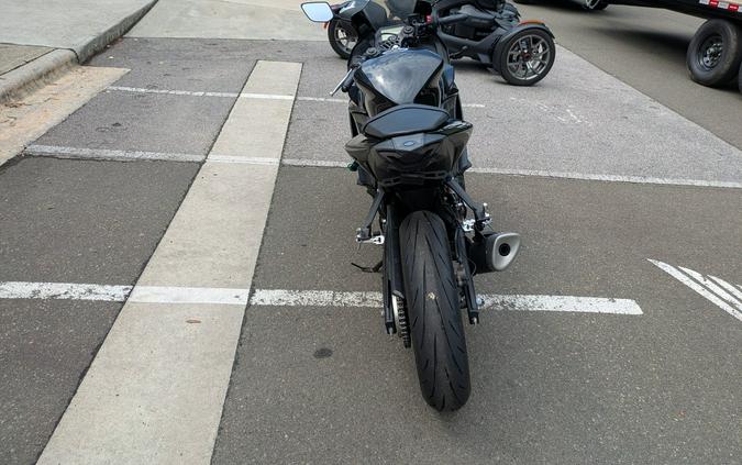 2023 Yamaha YZF-R3 ABS