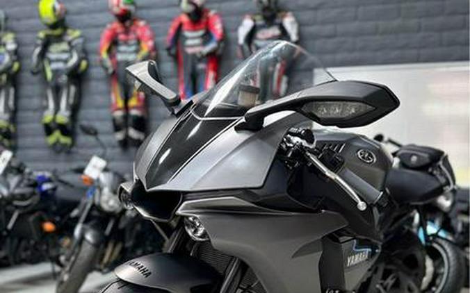 2016 Yamaha YZF-R1