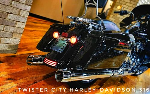 USED 2017 Harley-Davidson Road Glide Special, FLTRXS