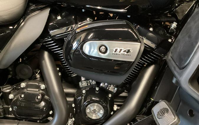 2024 Harley-Davidson Ultra Limited Vivid Black - Black Finish FLHTK
