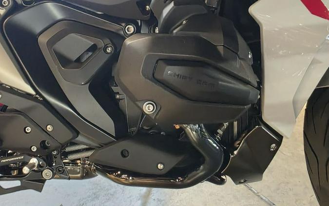 2026 BMW R 1300 RS