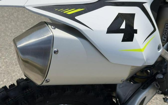 2025 Triumph TF 450-RC Edition Jet Black/Pure White