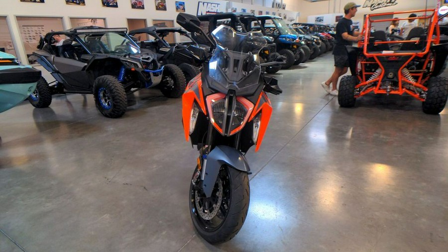 2023 KTM 1290 Super Duke GT