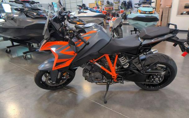 2023 KTM 1290 Super Duke GT