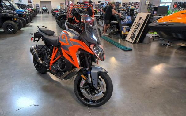 2023 KTM 1290 Super Duke GT