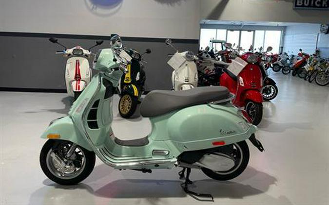 2023 Vespa GTS 300