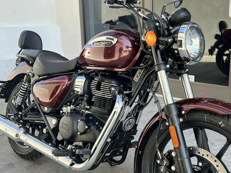 2023 Royal Enfield Meteor 350 Stellar Red