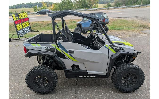 2024 Polaris Industries GENERAL XP 1000 SPORT - GHOST GRAY Sport