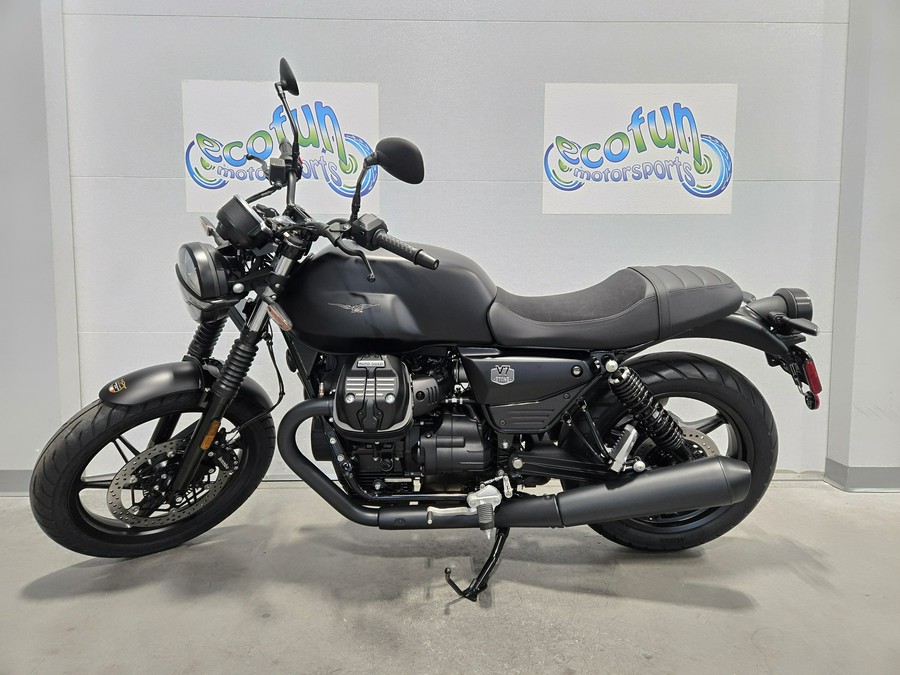 2027 Moto Guzzi V7 Stone
