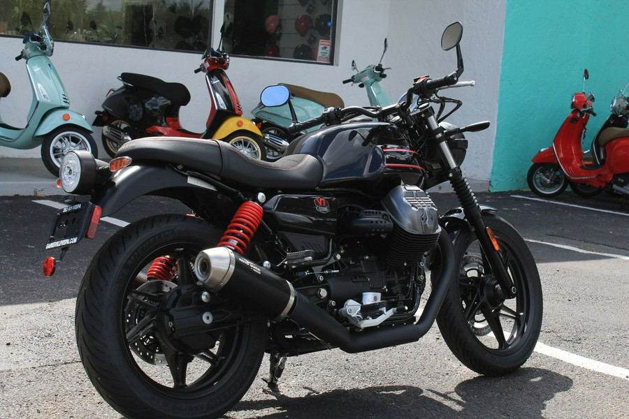 2023 Moto Guzzi V7 Special Edition