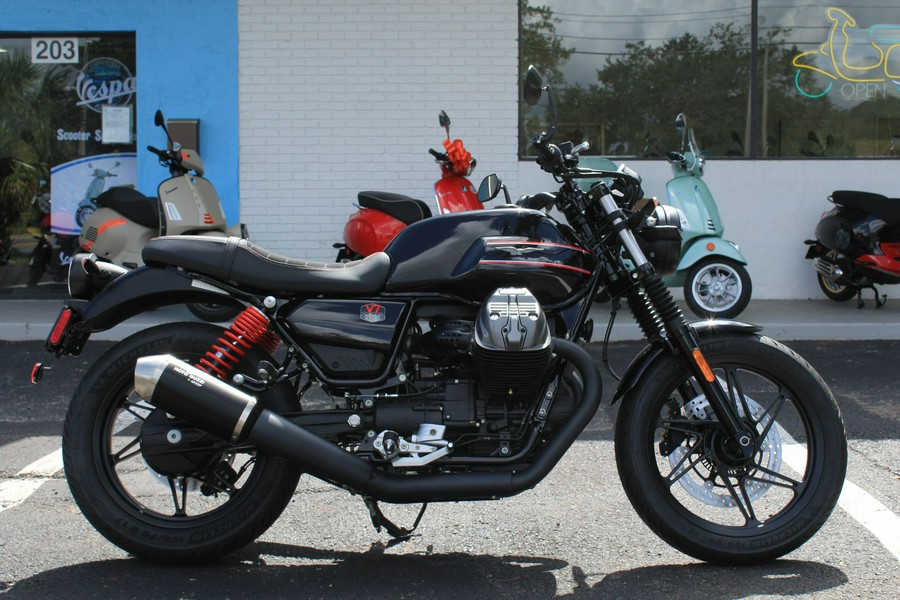 2023 Moto Guzzi V7 Special Edition