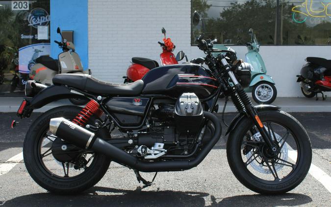 2023 Moto Guzzi V7 Special Edition