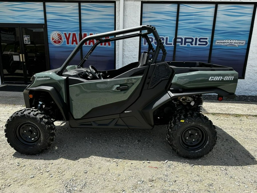 2024 Can-Am™ Commander DPS 700