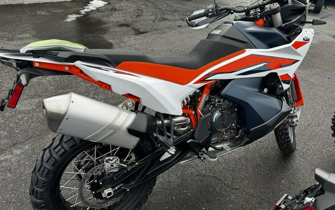 2024 KTM 890 Adventure R