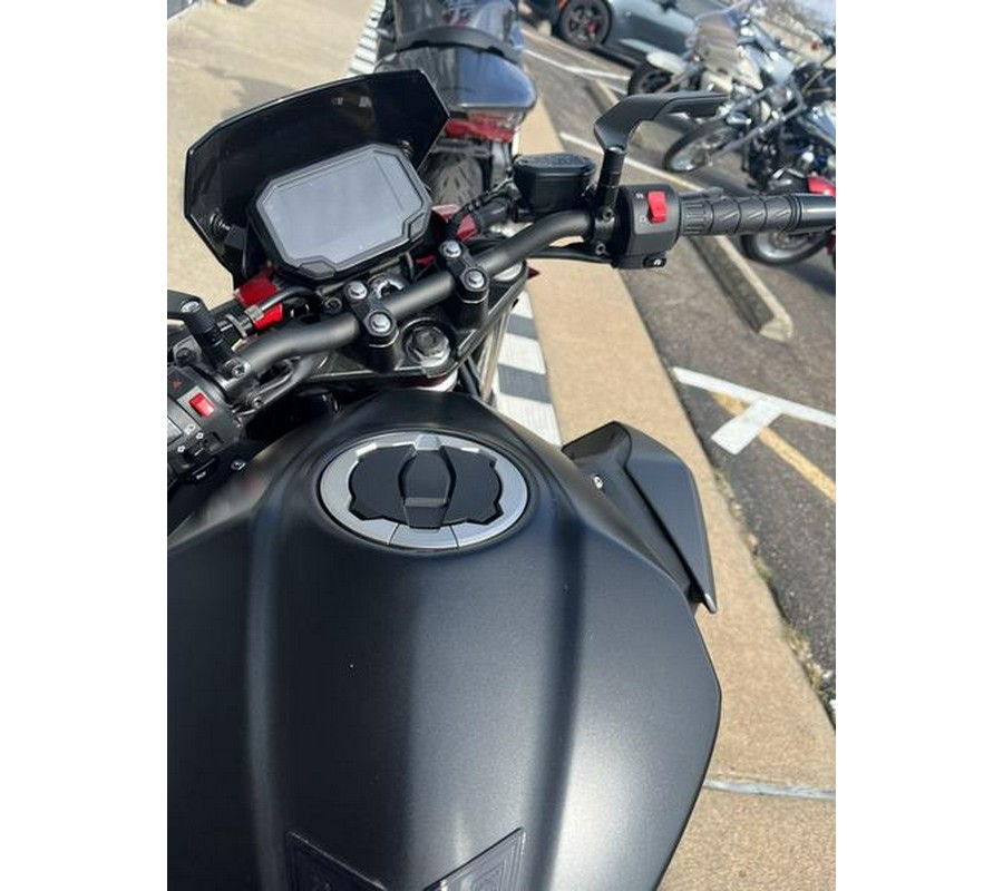 2024 Kawasaki Z500 SE ABS