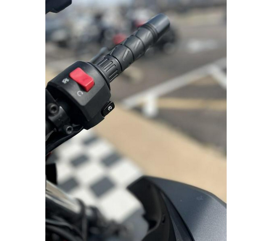 2024 Kawasaki Z500 SE ABS