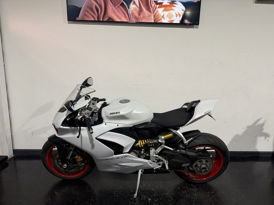 2021 Ducati Panigale V2 White Rosso Livery