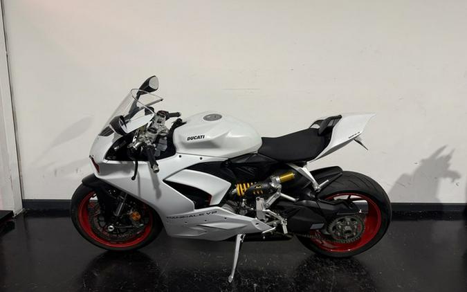 2021 Ducati Panigale V2 White Rosso Livery