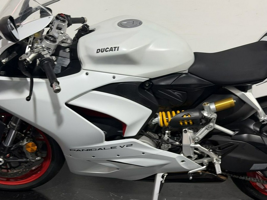 2021 Ducati Panigale V2 White Rosso Livery