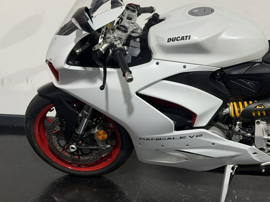 2021 Ducati Panigale V2 White Rosso Livery