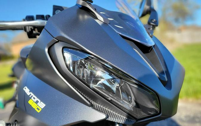 2025 Triumph Daytona 660 Satin Granite/Satin Black 660