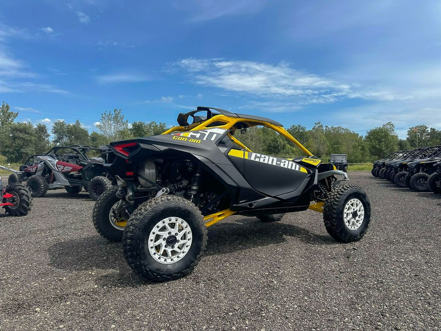 2024 Can-Am™ Maverick R X rs