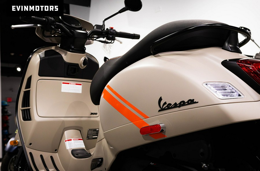2025 Vespa GTV 310 BEIGE AVVOLGENTE US MY25