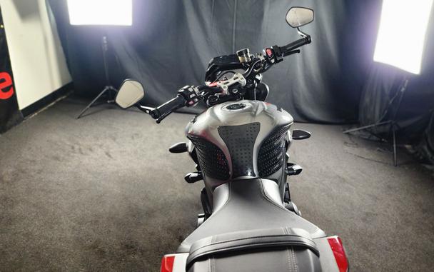 2021 TRIUMPH STREET TRIPLE RS 765 - FAE2938