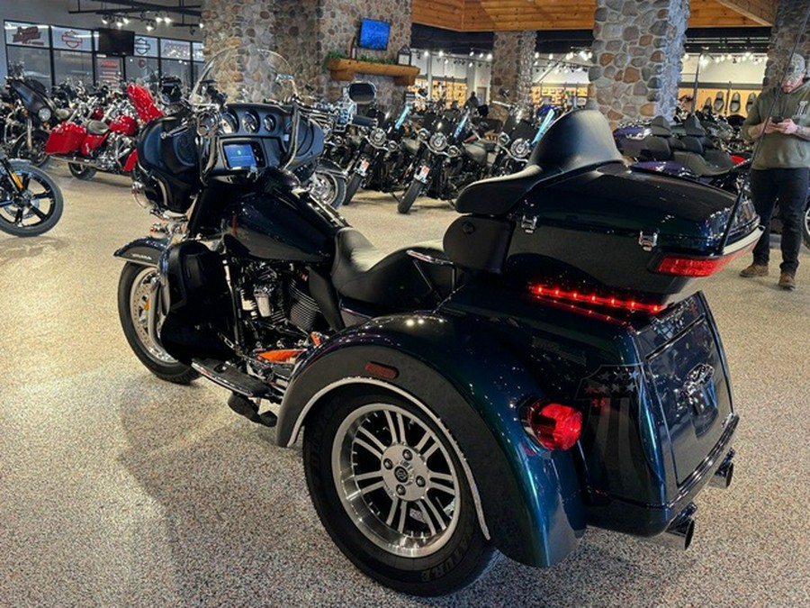2021 Harley-Davidson Trike FLHTCUTG - Tri Glide Ultra