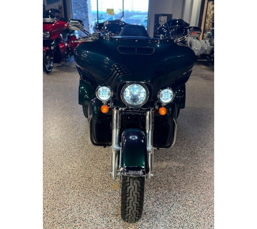 2021 Harley-Davidson Trike FLHTCUTG - Tri Glide Ultra