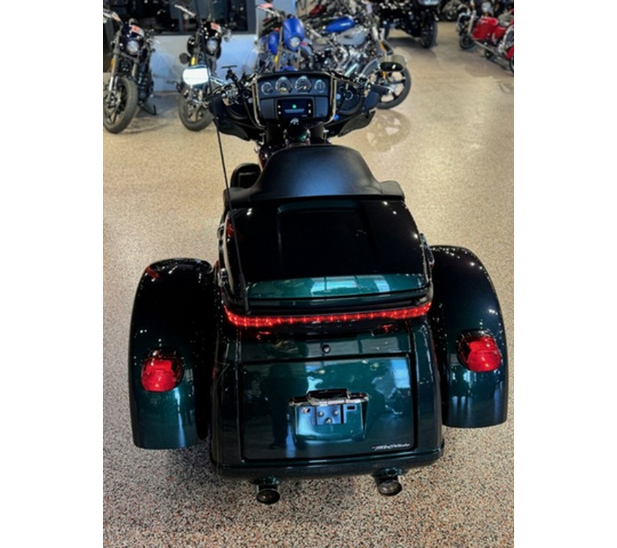 2021 Harley-Davidson Trike FLHTCUTG - Tri Glide Ultra