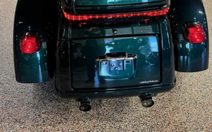 2021 Harley-Davidson Trike FLHTCUTG - Tri Glide Ultra