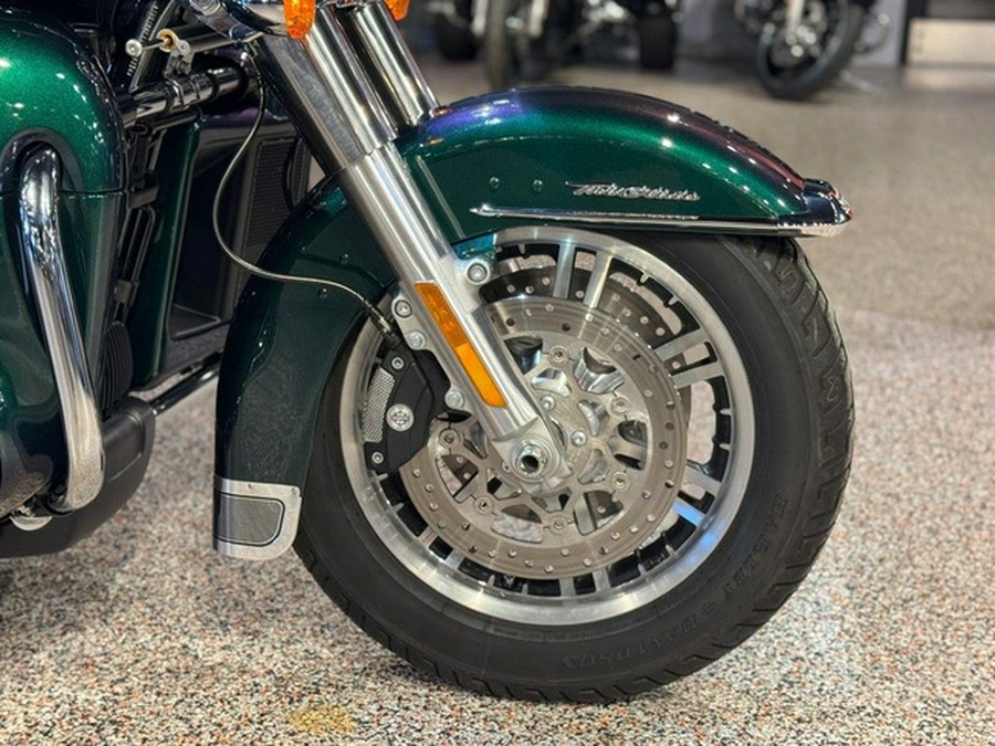 2021 Harley-Davidson Trike FLHTCUTG - Tri Glide Ultra