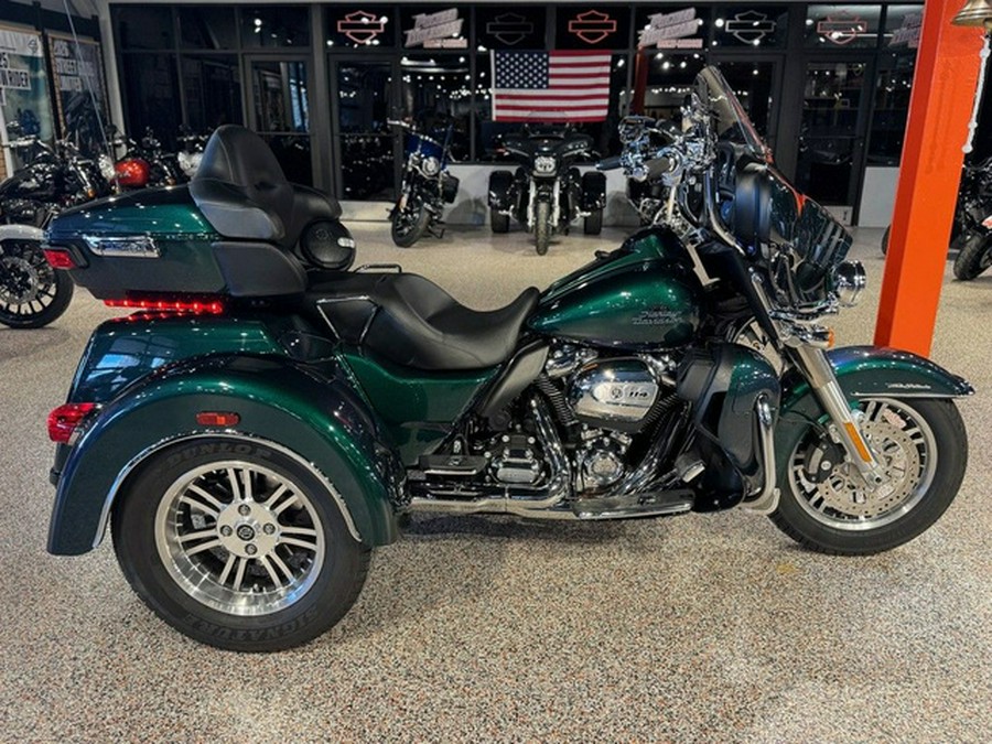 2021 Harley-Davidson Trike FLHTCUTG - Tri Glide Ultra