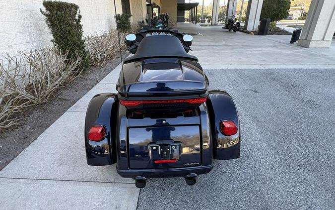 2025 Harley-Davidson® FLHTCUTG - Tri Glide® Ultra