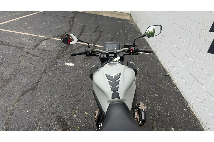2024 CB650R - Honda