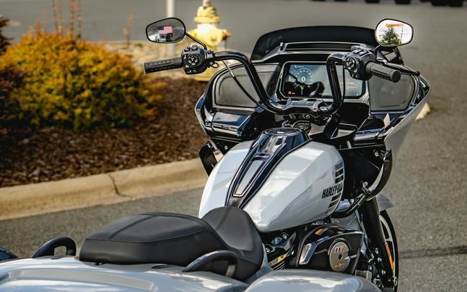 FLTRT 2026 Road Glide 3