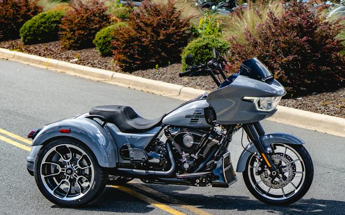 FLTRT 2026 Road Glide 3