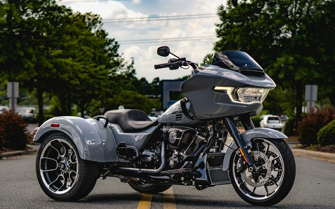 FLTRT 2026 Road Glide 3