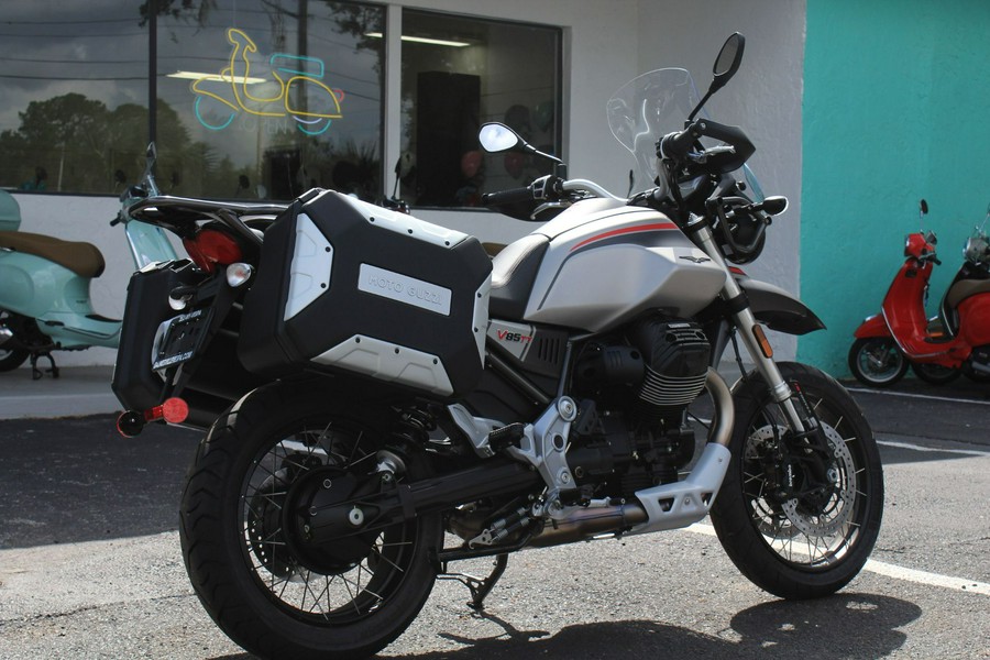 2023 Moto Guzzi V85 TT Travel