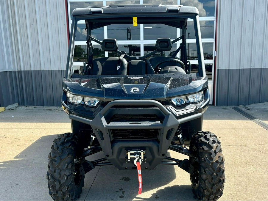 2025 Can-Am™ Defender XT HD10