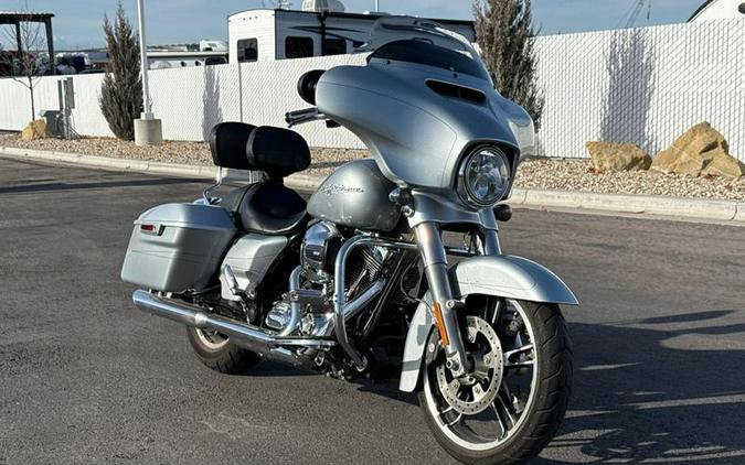 2015 Harley-Davidson® FLHXS - Street Glide® Special