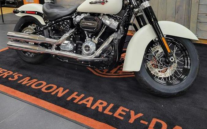 2018 Harley-Davidson® FLSL - Softail® Softail Slim®