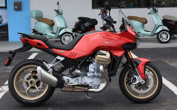 2023 Moto Guzzi V100 Mandello