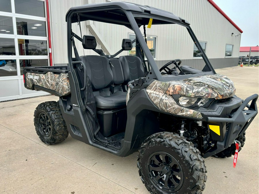 2025 Can-Am™ Defender XT HD7